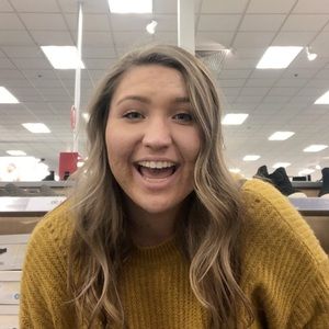 Meet your Posher, Karisa